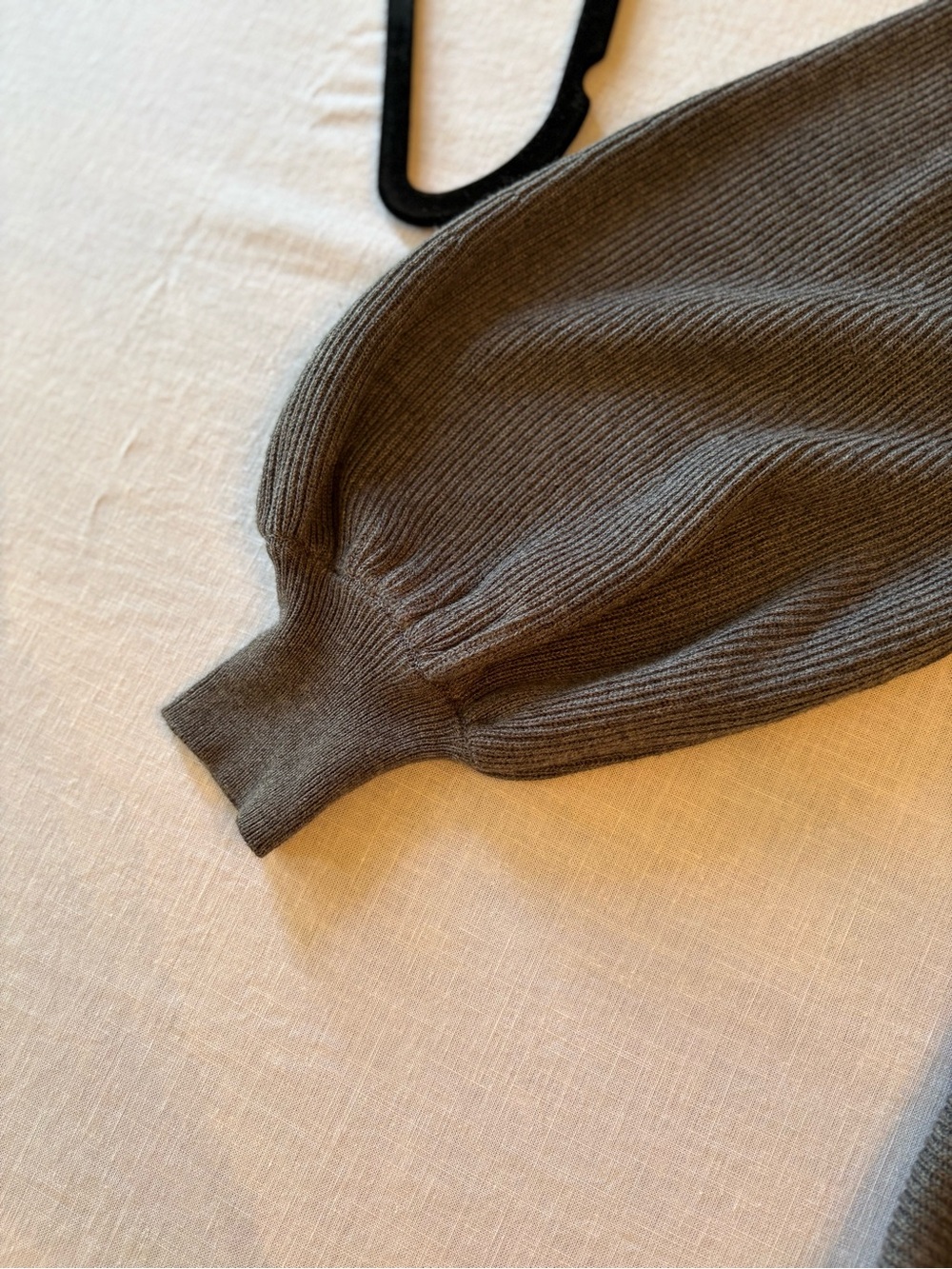 1. State V-Neck Balloon Sleeve Sweater - Gray XS - Picture 6 of 6